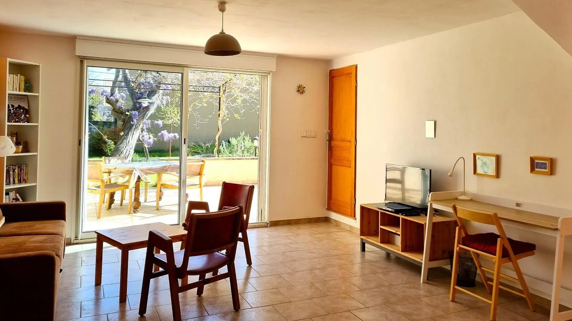 Studio Cosy En Provence Carpentras Frankrijk